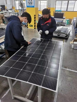Buy Polycrystalline Silicon Flexible Folding Solar Panel Kit 100W 200W 300W online manufacture